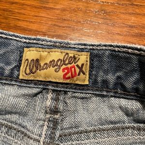 Boys Wrangler 20 X Jeans  Size 9 slim